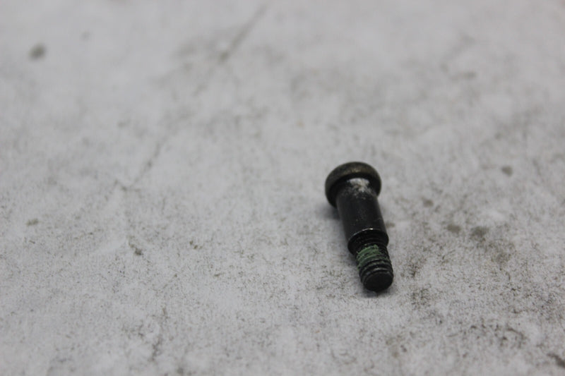 PETCOCK LEVER SCREW 90116-KY6-000 1998 HONDA CBR900RR