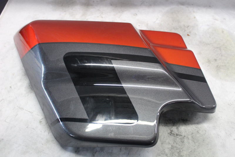SIDE COVER 57200093EHB LEFT (ORANGE LAVA AND DARK ALLOY) HARLEY DAVIDSON 66250-0