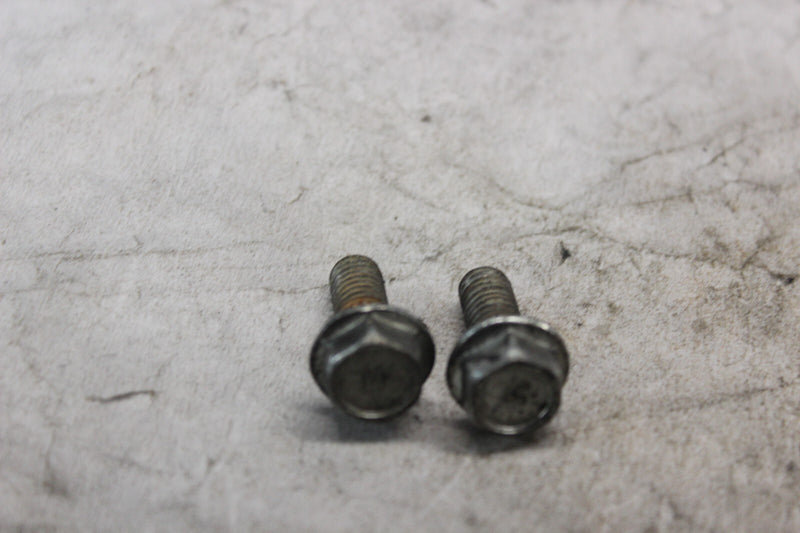 OIL TANK BRACKET BOLT 2PCS 3991 2001 H-D SOFTAIL DUECE FXSTD