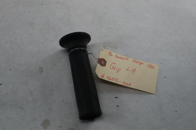 OEM Kawasaki Motorcycle LEFT Grip 1986 Voyager 1200 46075-1068