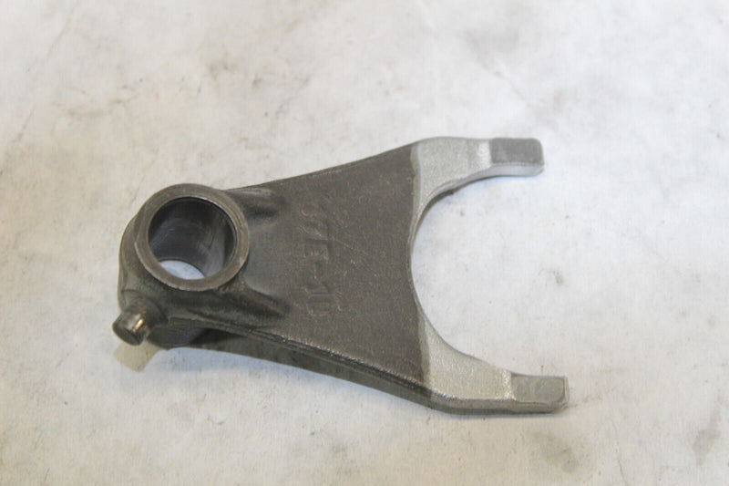 GEARSHIFT FORK #2 25211-17E01 2006 SV1000S