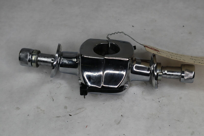 OEM Harley Davidson Chrome Handlebar Risers 2007 Wide Glide 56613-06