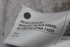 REAR EXHAUST BRACKET BLACK 65695-95 1995 HD DYNA FXDS