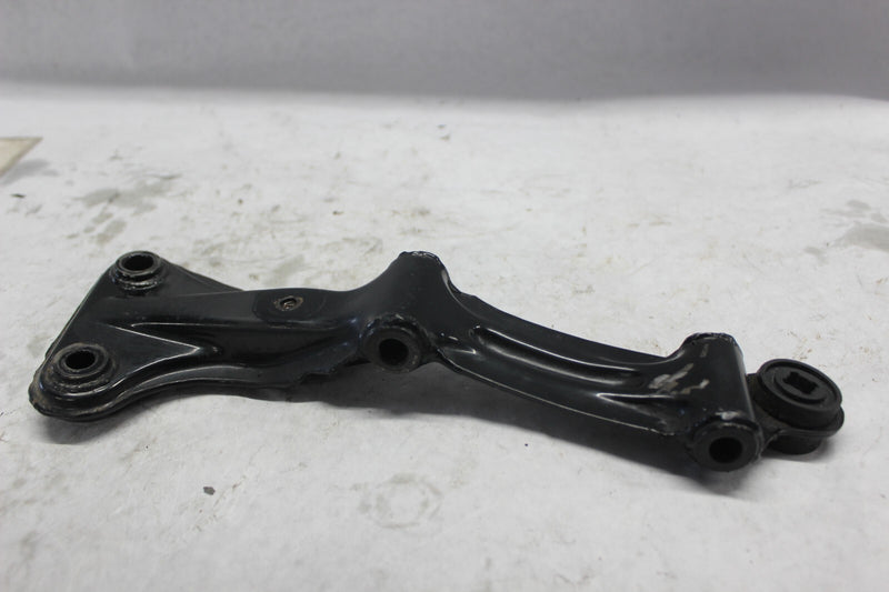 RIGHT FRONT ENGINE HANGER BRACKET 50310-MA1-000 1982 HONDA GL500I SILVERWING