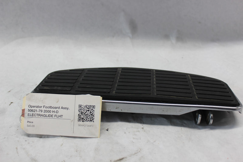 Operator Footboard Assy. 50621-79 2000 H-D ELECTRAGLIDE FLHT