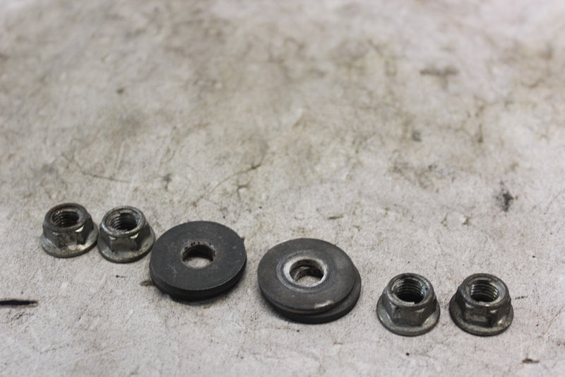 HANDLE HOLDER WASHER & NUT 4+4=8PCS TOTAL 09160-10094 08319-31107 2002 HAYABUSA