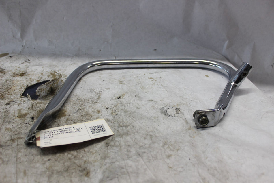 Saddlebag Guard RIGHT 49205-97 2000 H-D ELECTRAGLIDE FLHT