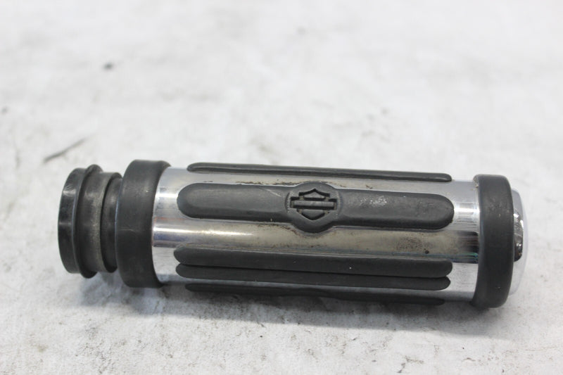 Throttle Grip & Sleeve Right 56304-08 2008 H-D ELECTRAGLIDE FLHT