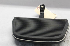 Passenger Floorboard Footboard 50613-91, Bracket HARLEY DAVIDSON 52719-10