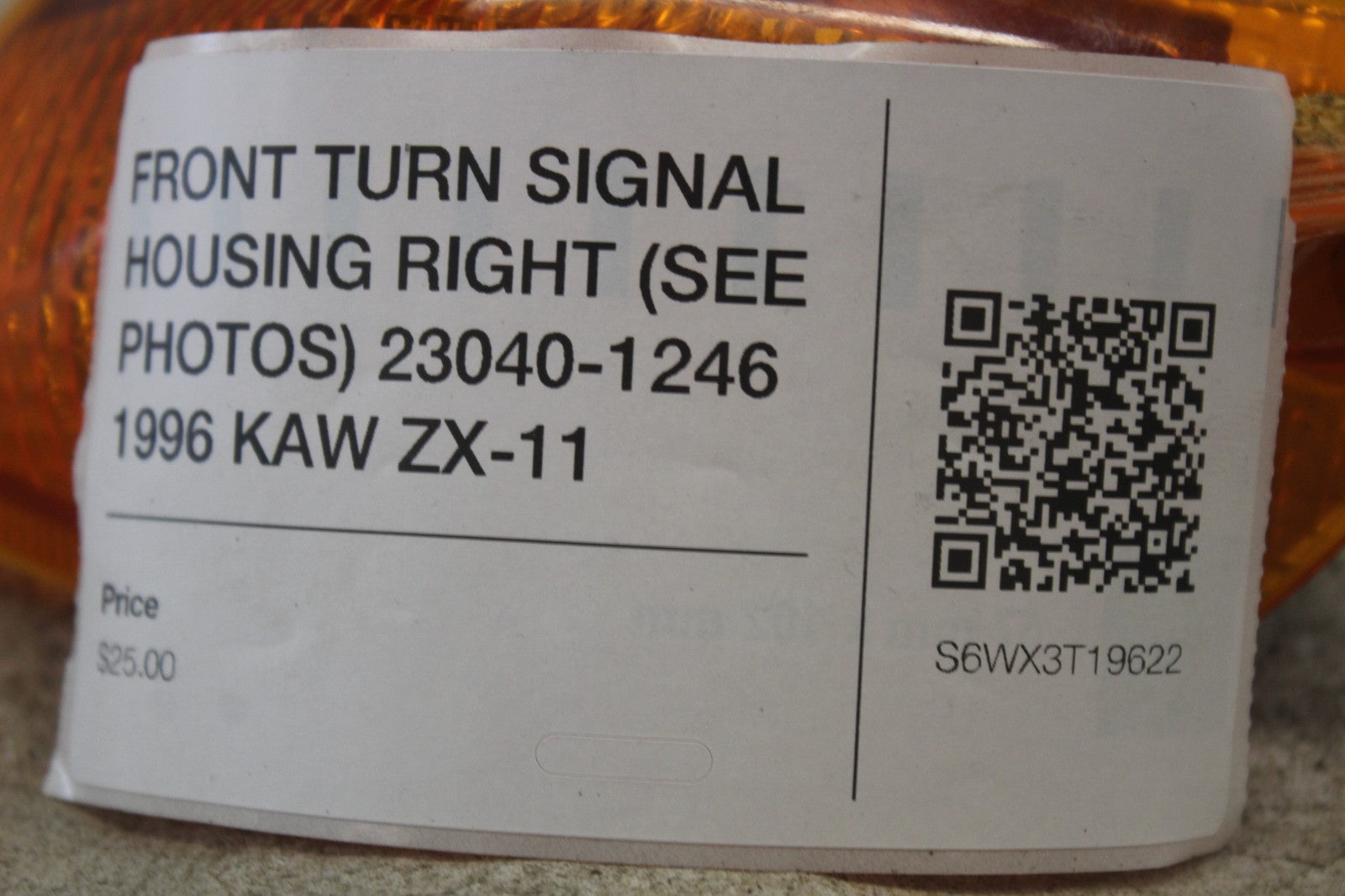 あい FRONT TURN SIGNAL HOUSING RIGHT (SEE PHOTOS) 23040-1246 1996