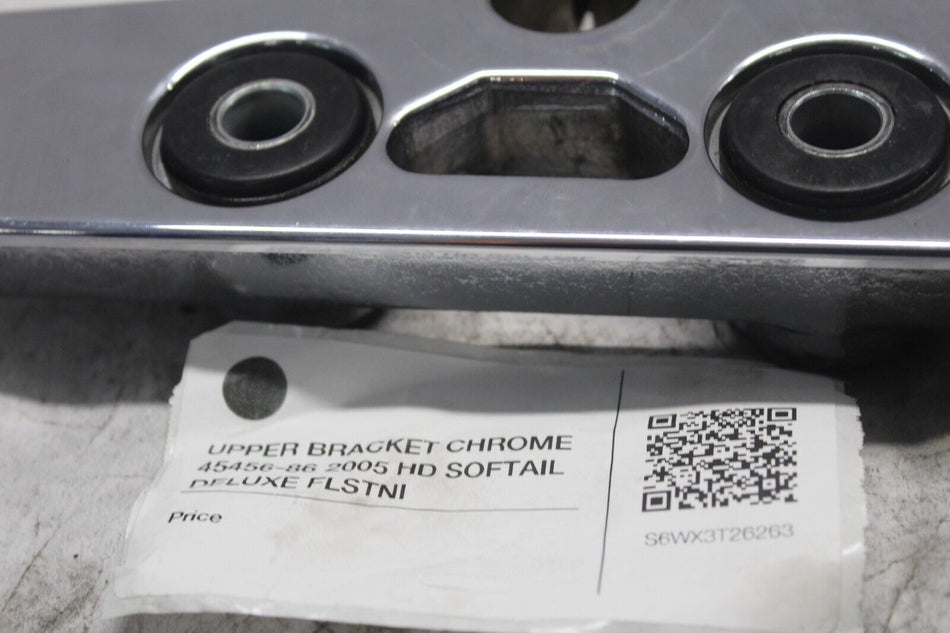 UPPER BRACKET TRIPLE TREE 45456-86 2005 HD SOFTAIL DELUXE FLSTNI