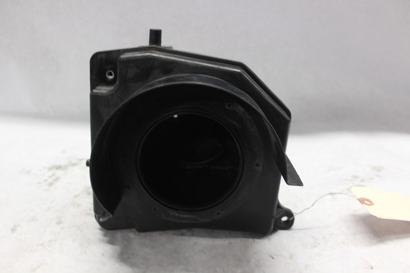 AIR CLEANER HOUSING 17205-MA1-000  1982 HONDA GL500I SILVERWING