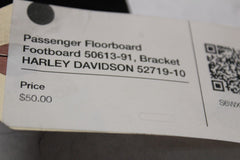 Passenger Floorboard Footboard 50613-91, Bracket HARLEY DAVIDSON 52719-10