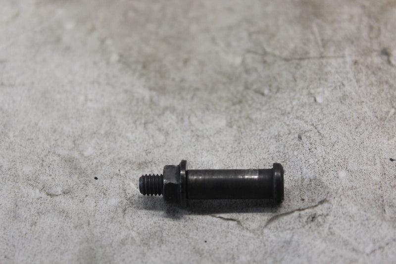 Handle Lever Knocker Bolt 57431-17C00 2002 SUZUKI HAYABUSA GSX1300R