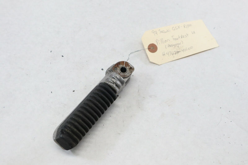 OEM Suzuki LEFT Passenger Footpeg 1994 GSXR1100 GSX-R 1100 43620-40C00