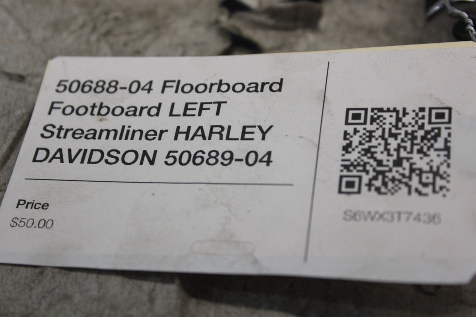 50688-04 Floorboard Footboard LEFT Streamliner HARLEY DAVIDSON 50689-04