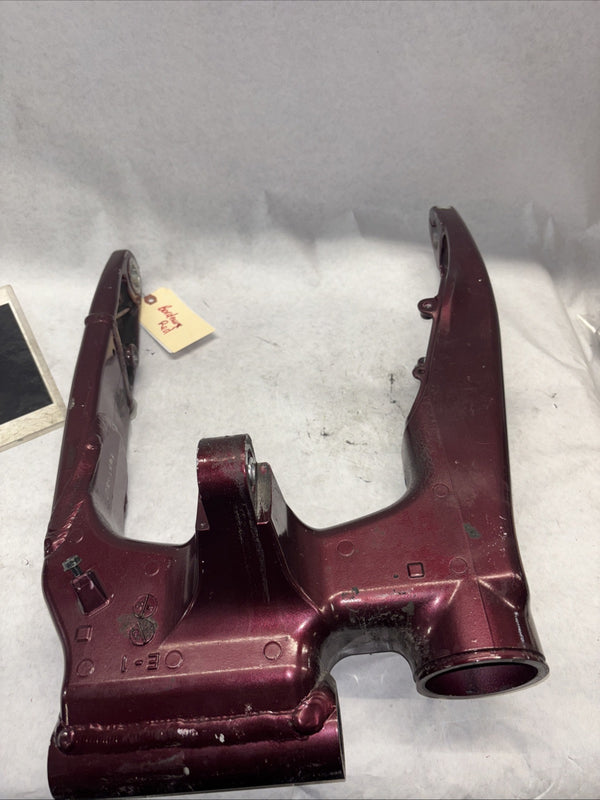 52200-MFR-670ZD SWINGARM SUB-ASSY., REAR (R337M BORDEAUX RED METALLIC) FURY