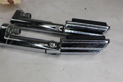 Harley Davidson Passenger Pegs/ Chrome Bracket Mounts 2002 Ultra Classic Royal