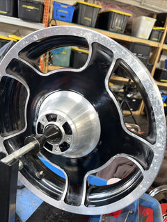 OEM Harley Davidson FRONT Wheel 18" x 3.5" 25mm 47871-10