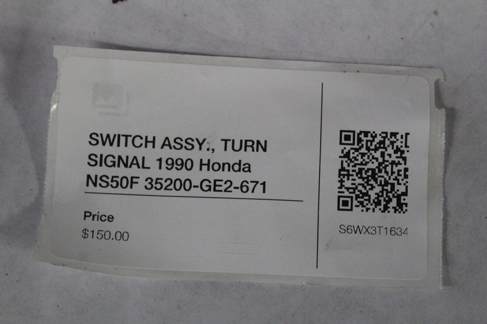 SWITCH ASSY., TURN SIGNAL 1990 Honda NS50F 35200-GE2-671