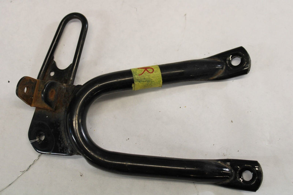 REAR PASS FOOTREST BRACKET RIGHT 3HE-2742L-01-00 1994 YAMAHA FZR600R