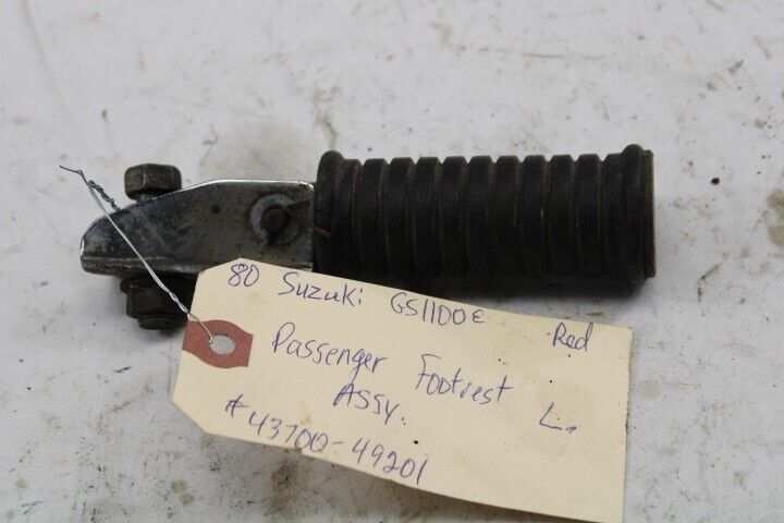 OEM Suzuki Motorcycle Passenger Footrest Peg LEFT 43700-49201 1980 GS1100E Red