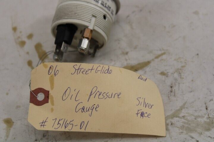 OEM Harley Davidson Oil Pressure Gauge Silver 75165-01 2006 Streetglide Grey