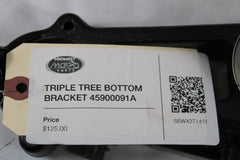 TRIPLE TREE BOTTOM BRACKET 45900091A Harley Davidson