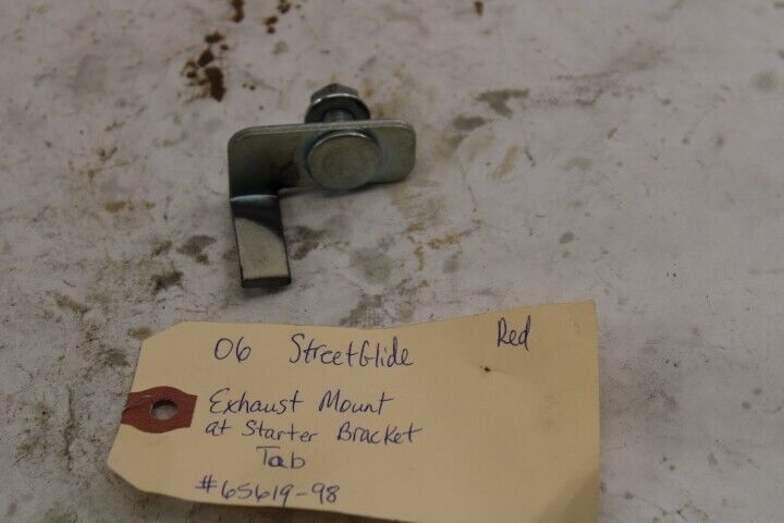 OEM Harley Davidson Exhaust Mount At Starter Bracket Tab 2006 Streetglide Grey