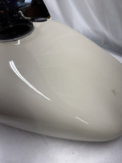 6 GALLON GAS TANK WHITE SAND PEARL 2022 Harley Davidson RGS 61000690