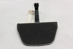Passenger Floorboard Footboard 50613-91, Bracket 52719-10 2006 FLHT