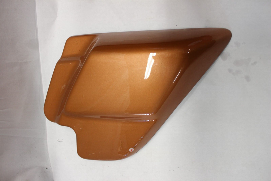 Side Cover Right 66048-97 2006 Harley Davidson Electraglide 66670-97A
