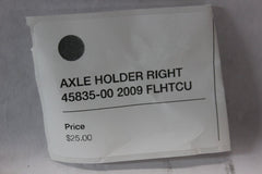 AXLE HOLDER RIGHT 45835-00 2009 FLHTCU Harley Davidson