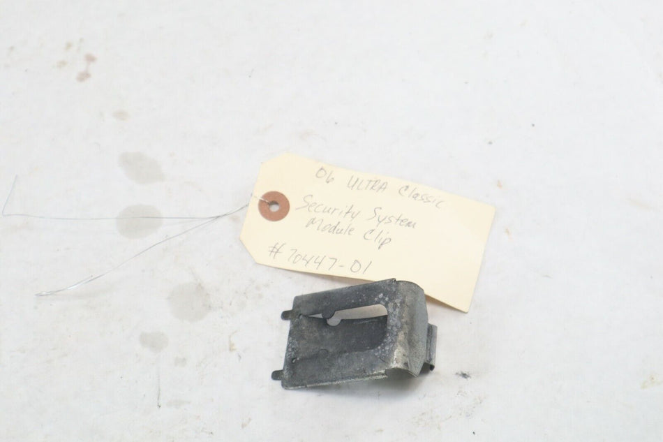 OEM Harley Davidson Turn Signal Module Clip Bracket 2006 Ultra Classic Gray