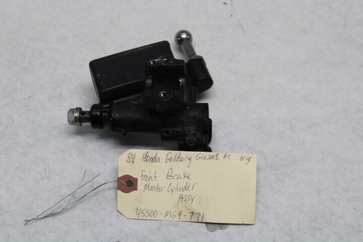 Front Brake Master Cylinder Assy. 45500-MG9-771 1984 Honda Goldwing GL1200A