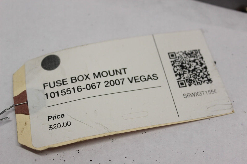 FUSE BOX MOUNT 1015516-067 2007 Victory Vegas 8 Ball