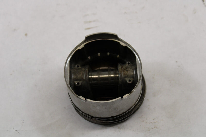 Piston (STD) 12111-49222 1980 Suzuki GS1100 Red