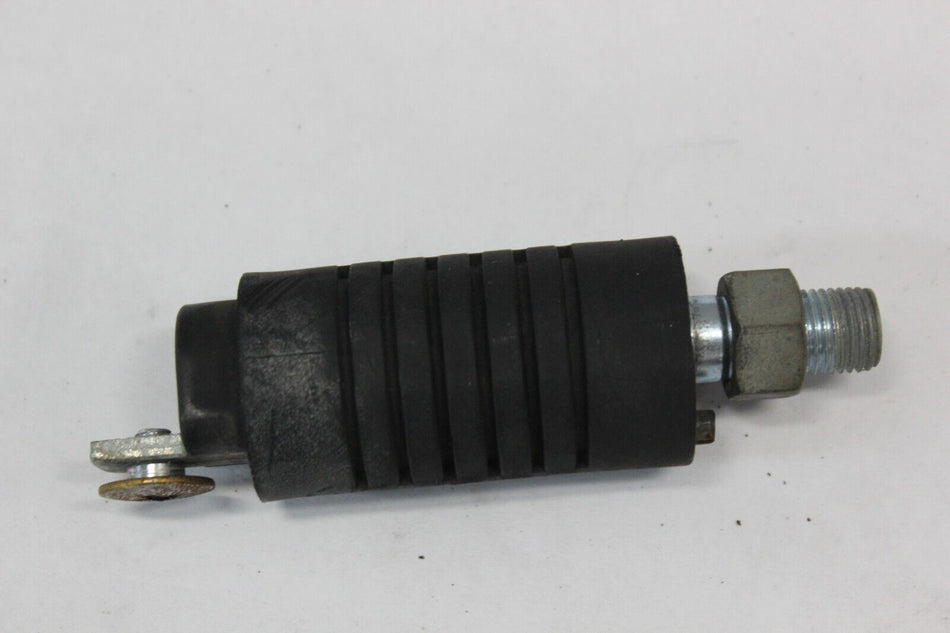FRONT TURN SIGNAL STAY 33490-MB1-700 1984 Honda VF700C