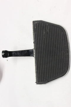Passenger Floorboard Footboard 50613-91, Bracket 52719-10 2006 FLHT