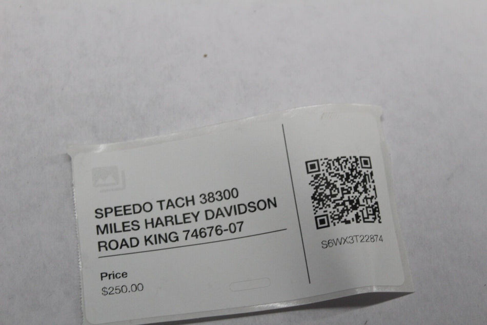 SPEEDO TACH 38300 MILES HARLEY DAVIDSON ROAD KING 74676-07
