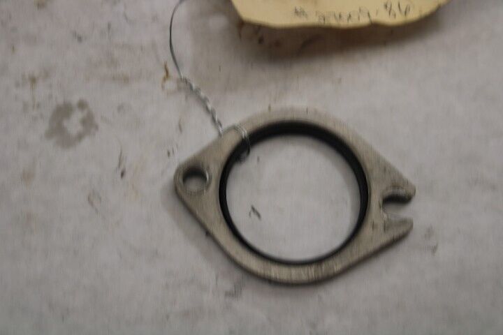 OEM Harley Davidson Mounting Flange Front  2003 FLHT Silver Black 27009-86