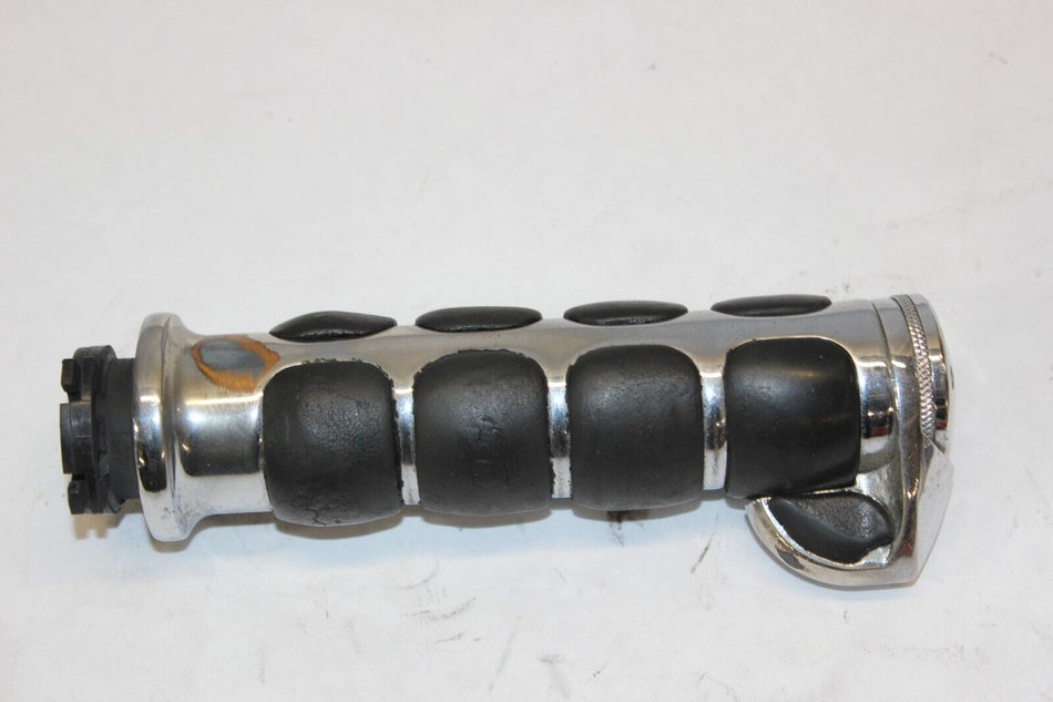 THROTTLE GRIP (BLK/CHROME) 57110-26D00 2000 Suzuki Intruder VL1500