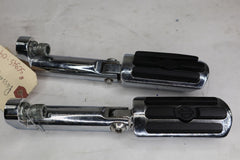 Harley Davidson Passenger Pegs/ Chrome Bracket Mounts 2002 Ultra Classic Royal