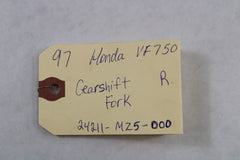 Gearshift Fork Right 24211-MZ5-000 1997 Honda Magna VF750