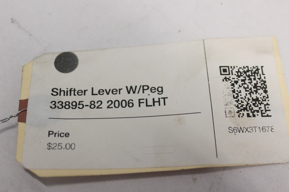Shifter Lever W/Peg 33895-82 2006 FLHT Harley Davidson Electraglide