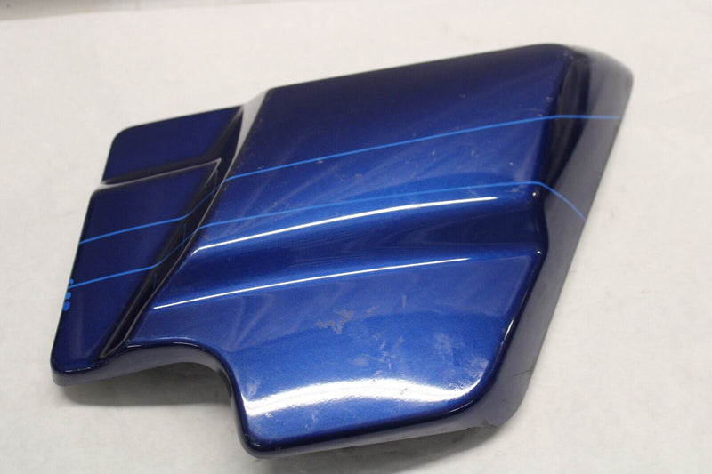 SIDE COVER (RIGHT) SUPERIOR BLUE 57200078DWM Harley Davidson