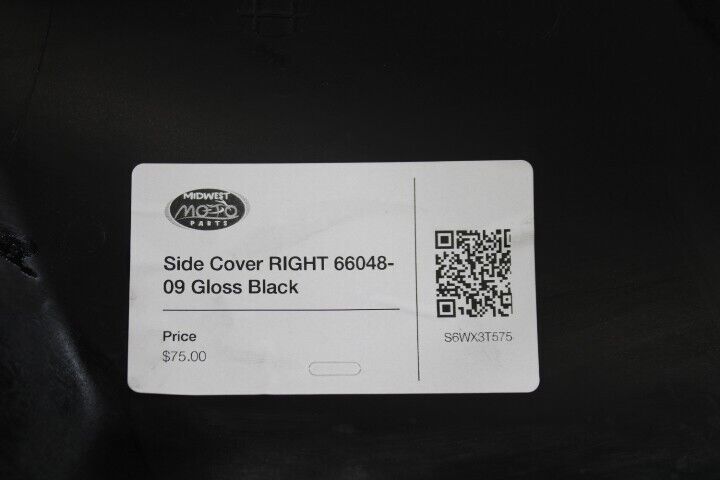 Side Cover RIGHT 66048-09 Gloss Black Harley Davidson