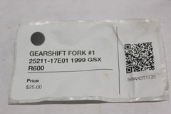 GEARSHIFT FORK #1 25211-17E01 1999 GSX R600